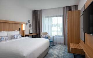 Отель Courtyard by Marriott Bucharest Floreasca Бухарест Стандартный номер с 1 кроватью размера «king-size»-5